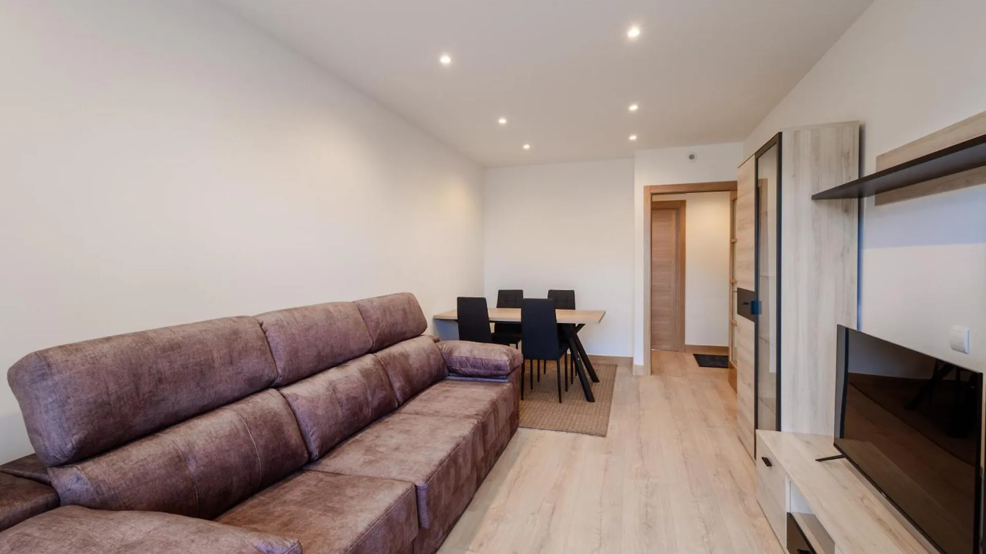 Ebony I Local Rentss Apartman Zarautz