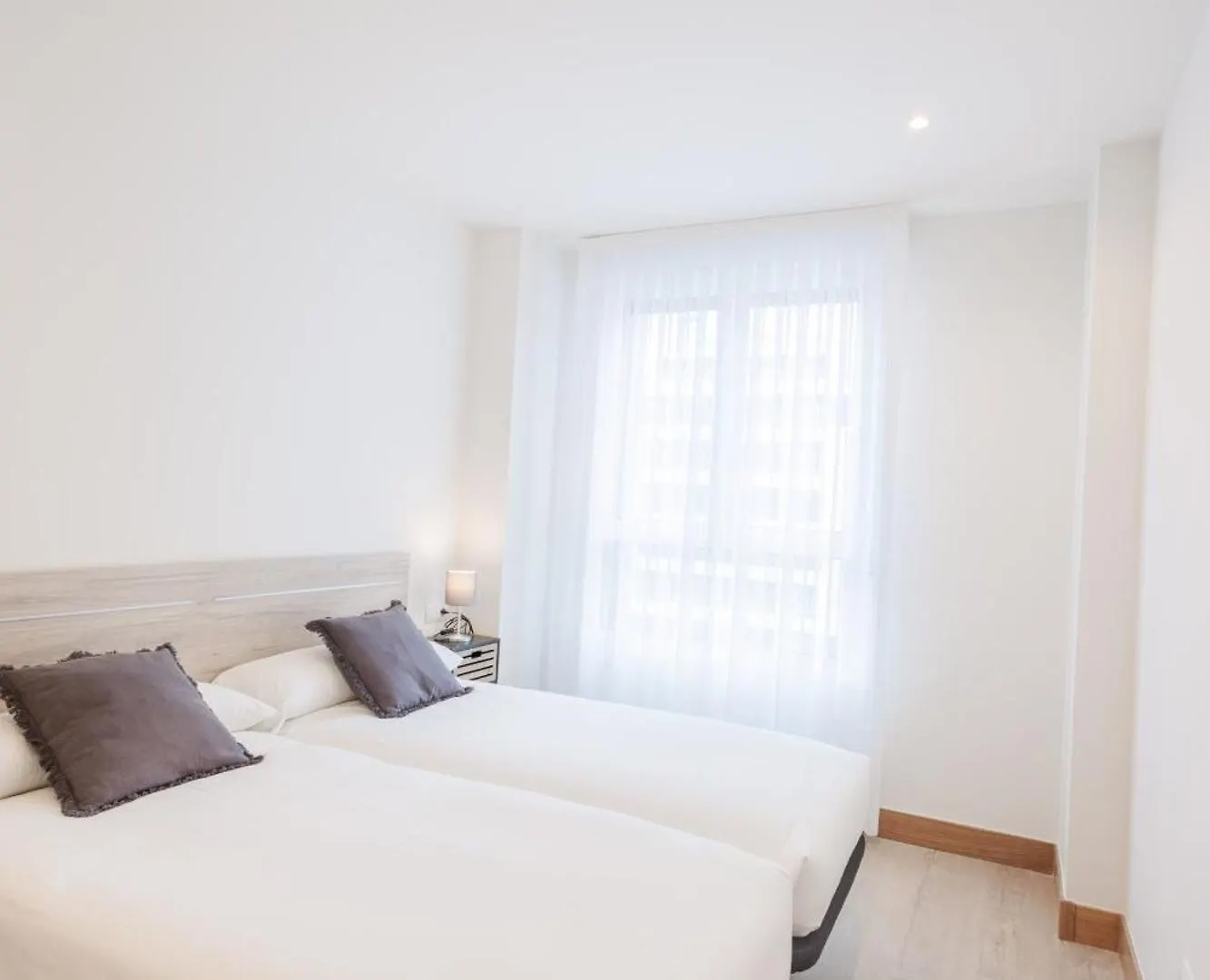 Ebony I Local Rentss Apartman Zarautz